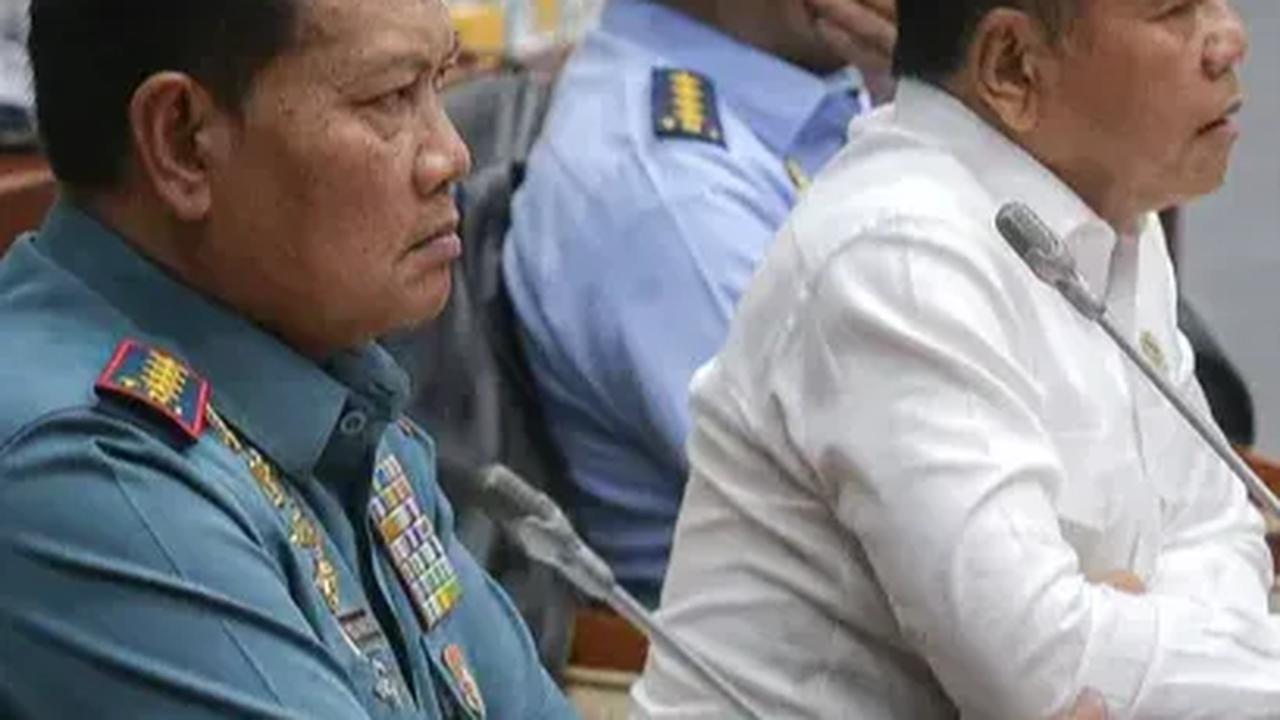 Menurutnya, instruksi kepada Panglima TNI tersebut ditujukan agar anggota yang mengamankan tidak menggunakan alat/senjata, dalam mengamankan aksi demo Rempang.<br>