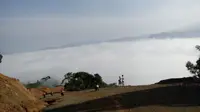 Pemandangan negeri di atas awan Gunung Lubur di Desa Citorek Kidul, Kecamatan Cibeber, Kabupaten Lebak, Banten (Dok.Purnaesih)
