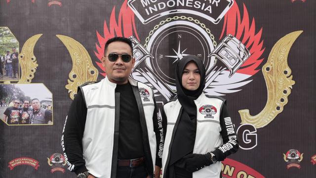 Kia Poetri dan Wakil Ketua MBI, Bambang Rianto (Liputan6.com/ Hernowo Anggie)