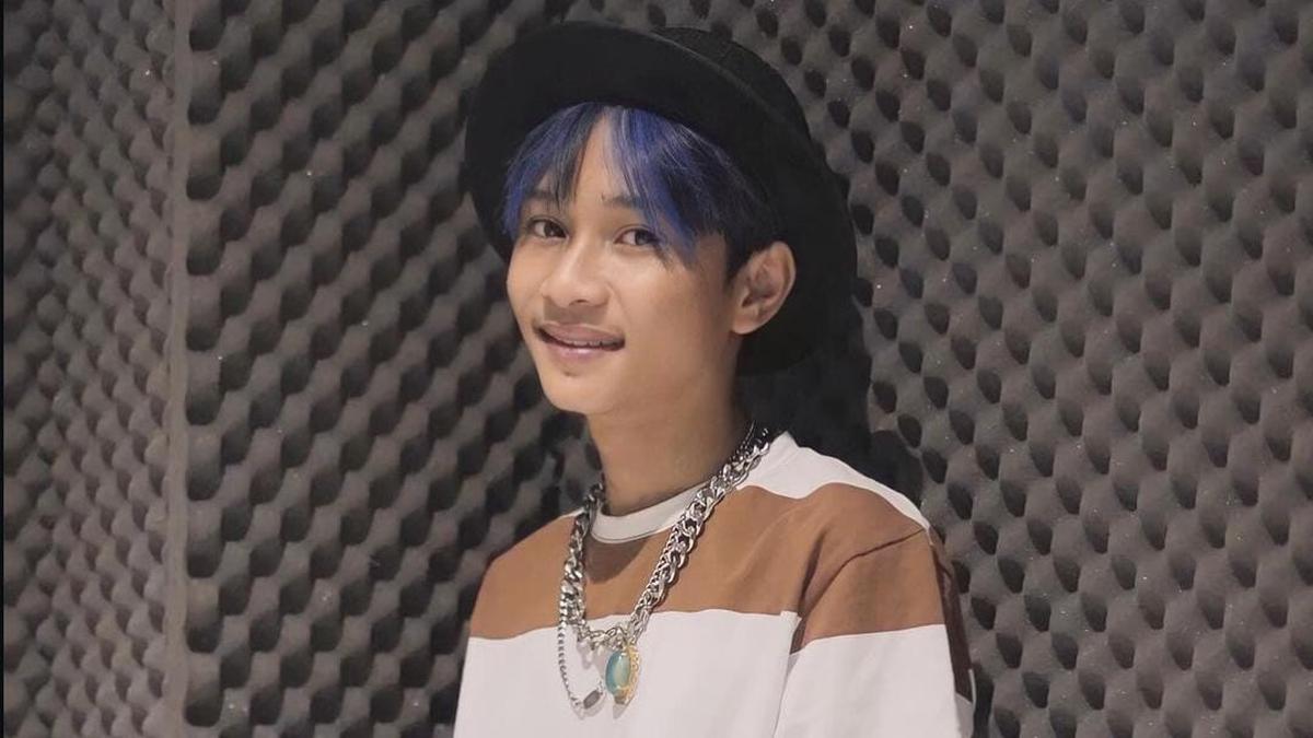 Fajar Sadboy Tunjukkan Skill Gitar Hebat, Livy Renata Terkesima dan Netizen Kagum