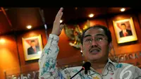 Mantan Ketua Mahkamah Konstitusi (MK) ini menilai jika ketegangan di masyarakat sudah mulai menurun karena berbarengan dengan Hari Raya Idul Fitri, Jakarta, Senin (4/8/2014) (Liputan6.com/Faisal R Syam)