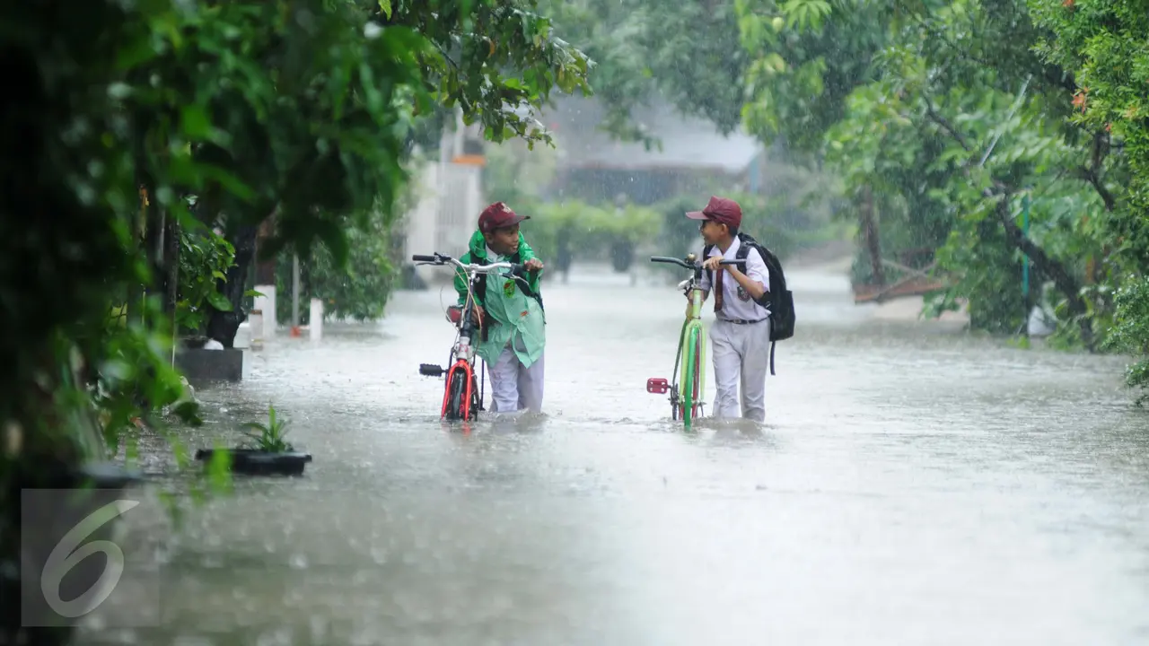 Akibat Curah Hujan Tinggi, Sejumlah Kawasan Bekasi Terendam Banjir