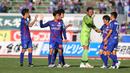 Pada tahun 2005 Ventforet Kofu untuk pertama kalinya promosi ke J1-League setelah finis di peringkat ke-3 dan memenangkan laga play-off menghadapi Kashiwa Reysol. Hanya bertahan 3 musim di J1-League, Ventforet Kofu akhirnya terdegradasi pada akhir musim 2007. (J.League)