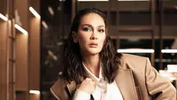 Luna Maya memiliki gaya kasual yang natural. Ia tak pernah gagal dalam setiap penampilannya. [Foto: Instagram/ Luna Maya]