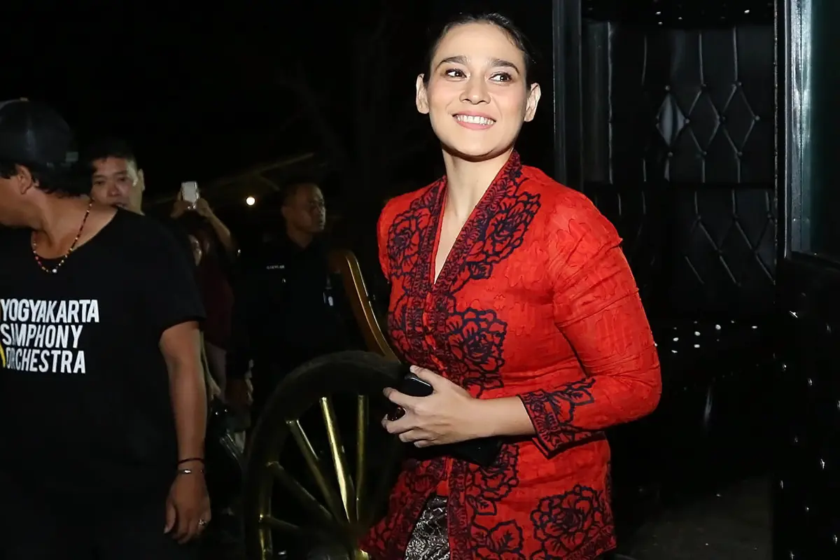 [Bintang] Ine Febriyanti