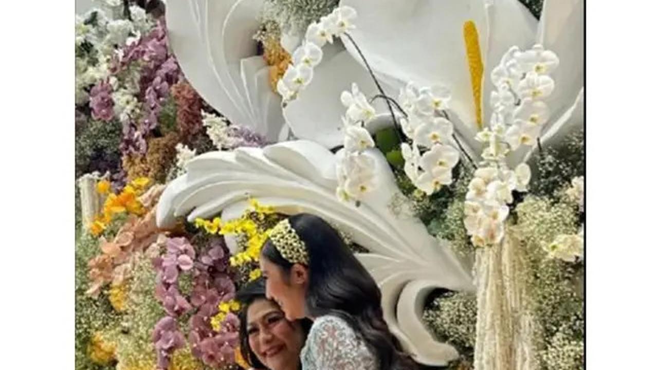 8 Potret Febby Rastanty Gelar Pengajian dan Siraman Jelang Nikah, Penuh Bahagia