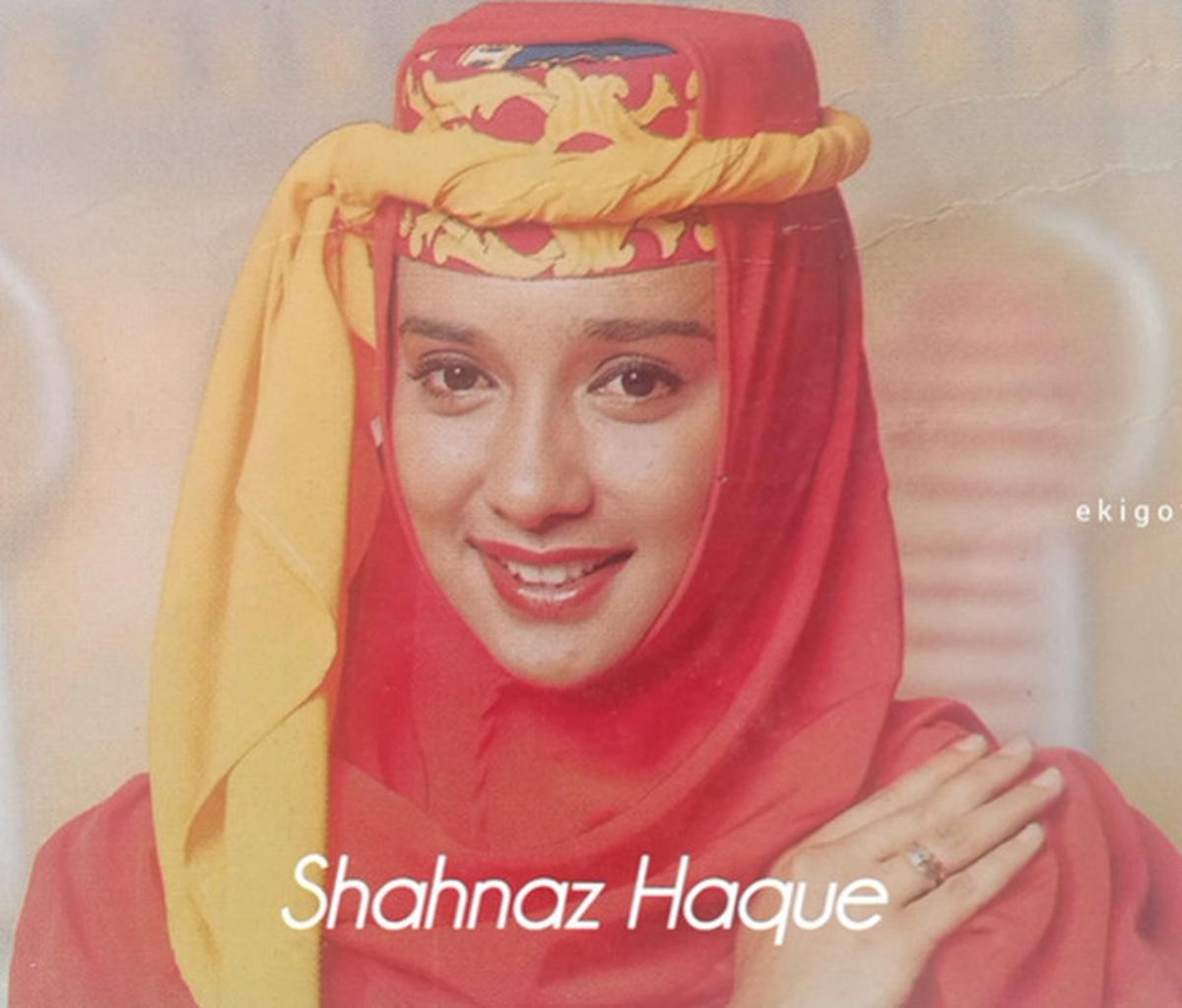 Pesona Hijab Artis Tahun 1997-an, Tak Lengkap Tanpa Kopiah