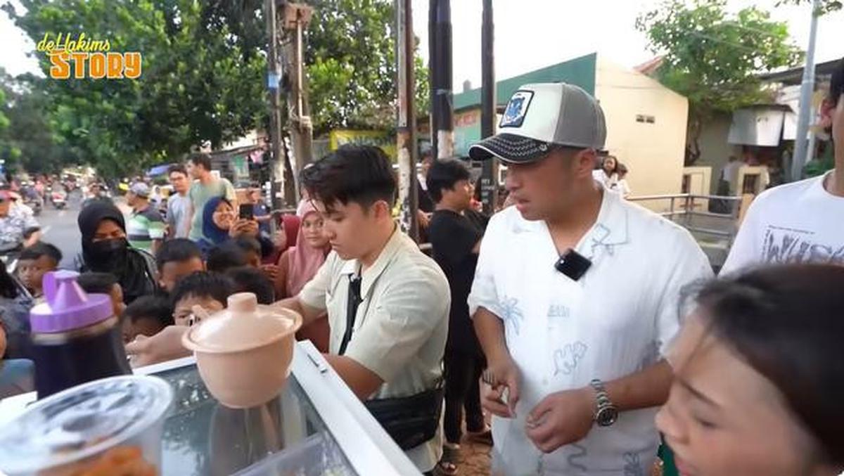 6 Potret Model Gerobak Jualan Bakso Cilok Artis Sidik Eduard, Simpel dan Rapi