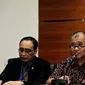 Ketua KPK Agus Rahardjo didampingi Ketua Kamar Pengawasan MA Sunarto memberikan keterangan pers mengenai OTT di PN Jakarta Selatan, di gedung KPK, Jakarta, Selasa (22/8). (Liputan6.com/Helmi Afandi)