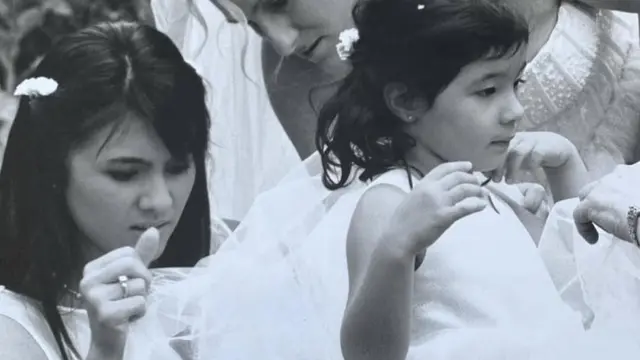 Potret Kebersamaan Wulan Guritno dan Sang Ibu (credit: https://www.instagram.com/wulanguritno/)