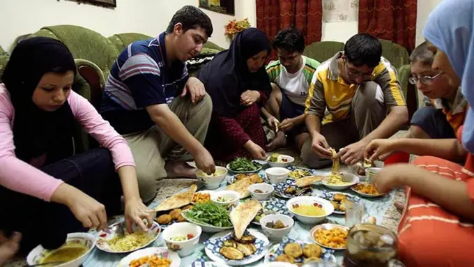 Waktu Buka Puasa Hari ke-16, 11 Juni 2017