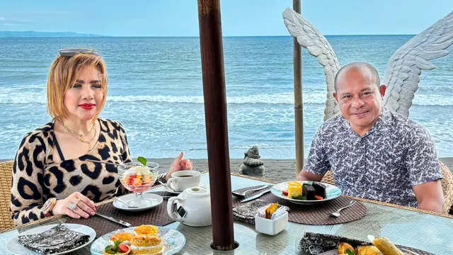 Barbie Kumalasari dan I Nyoman Redana. (Foto: Dok. Koleksi Pribadi Ian Wibowo)