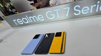 Realme resmi meluncurkan Flagship Killer Realme GT 7 Series secara Global di Paris, Prancis. Besutan produk yang baru diperkenalkan adalah realme GT 7, realme GT 7T, dan realme GT 7 Dream Edition hasil kolaborasi eksklusif bersama Aston Martin Formula One™ Team. Foto: Nurmayanti