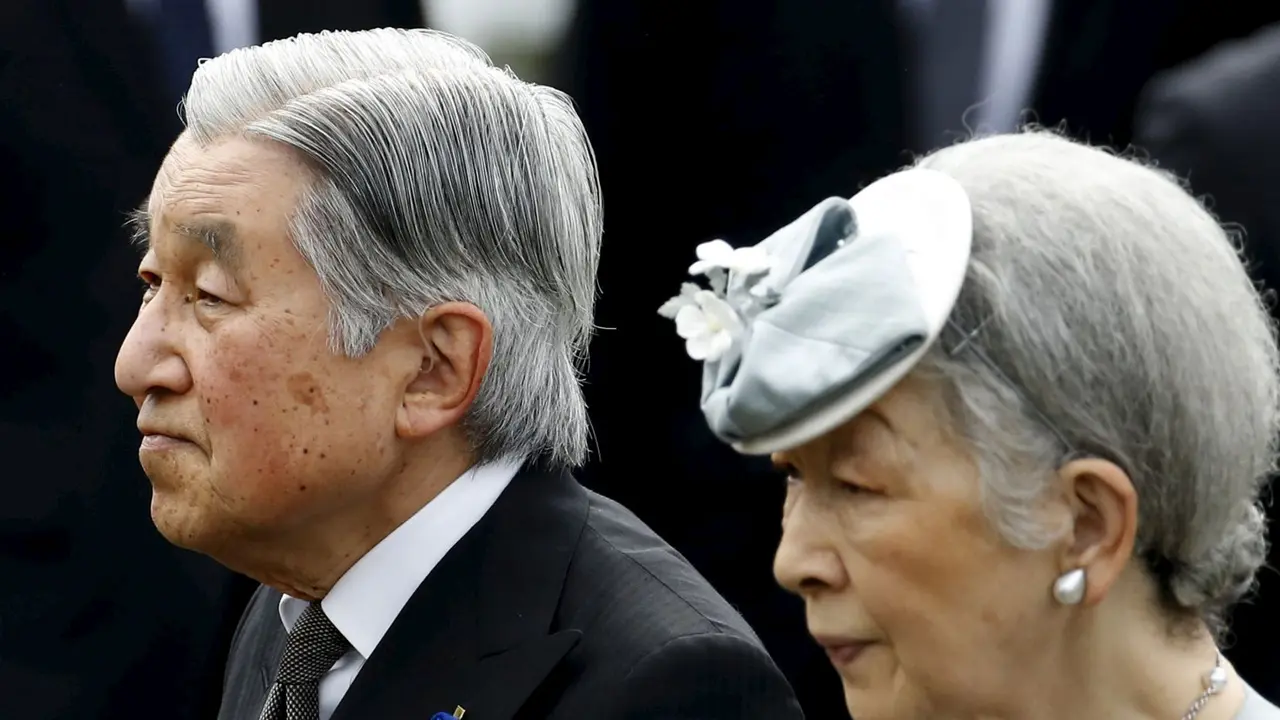 Kaisar Jepang Akihito dan Permaisuri Michiko telah membawa Jepang ke arah modernisasi