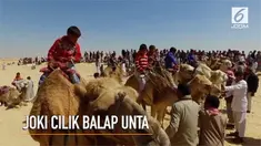 Sejumlah joki anak-anak mengikuti balapan unta saat Festival Hegen di Ismailia.