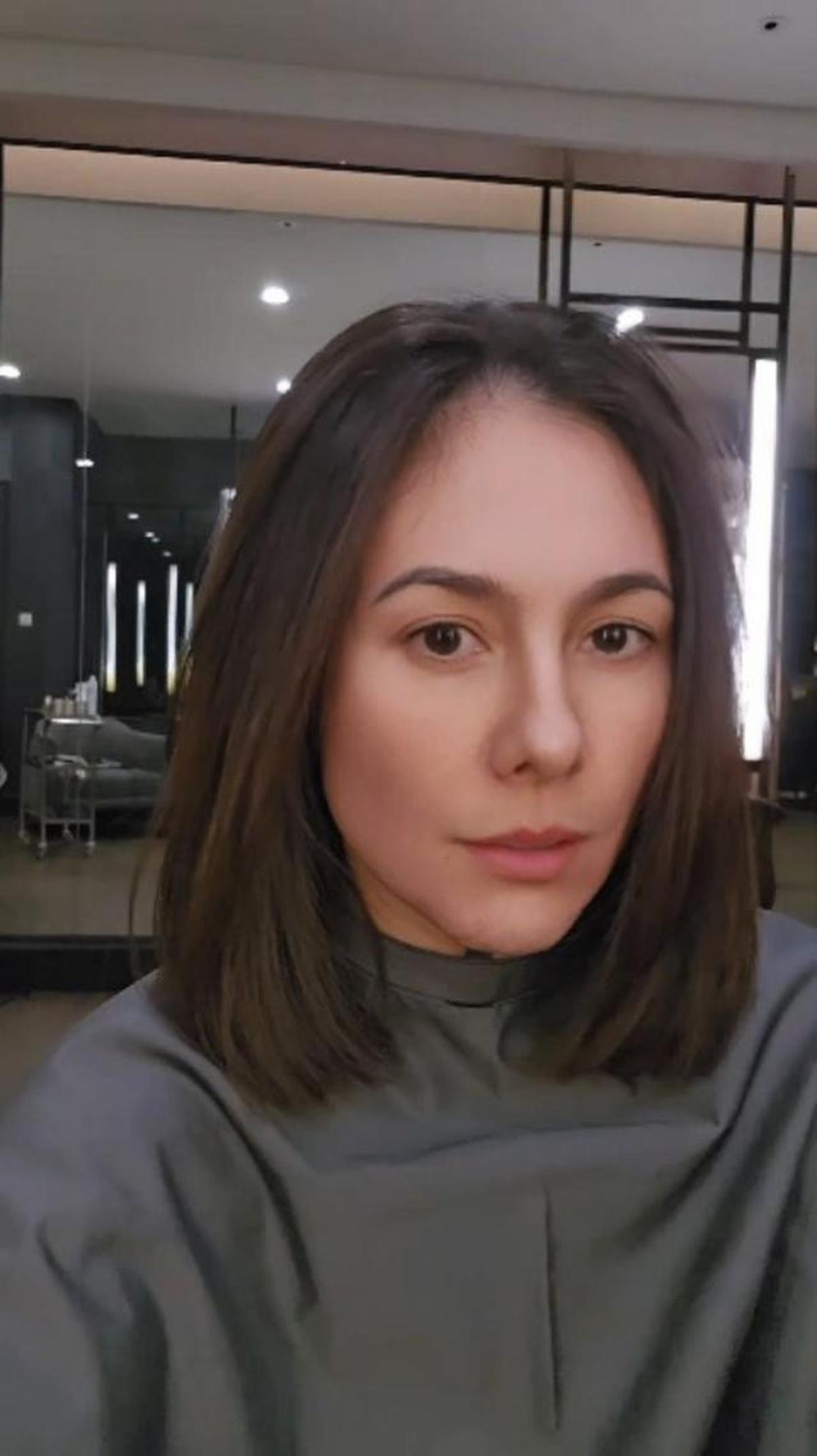 Model Rambut Pendek Sebahu ala Wulan Guritno, Makin Fresh di Penampilan Terbaru