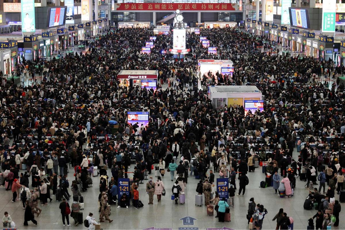 Mudik Imlek 2025 di China Tembus 9 Miliar Perjalanan