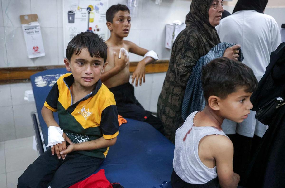 FOTO: Anak-Anak Kembali  Jadi Korban Serangan Udara Israel di Gaza