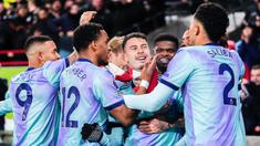 Arsenal sukses mengandaskan Brentford dengan skor 3-1 dalam laga pekan 19 Premier League 2024/2025 yang digelar di Gtech Community Stadium, Kamis (2/1/2025) dini hari WIB. (AP Photo/Kirsty Wigglesworth)