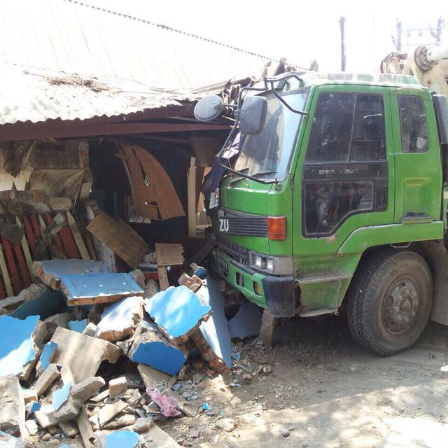 Gambar Mewarnai Truk  Molen  GAMBAR MEWARNAI HD