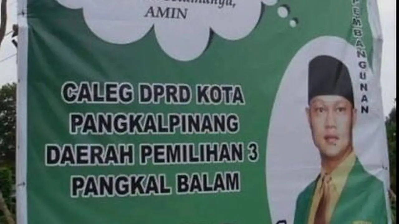 Potret Baliho Lucu (Facebook/Adhi Rizki Putra)