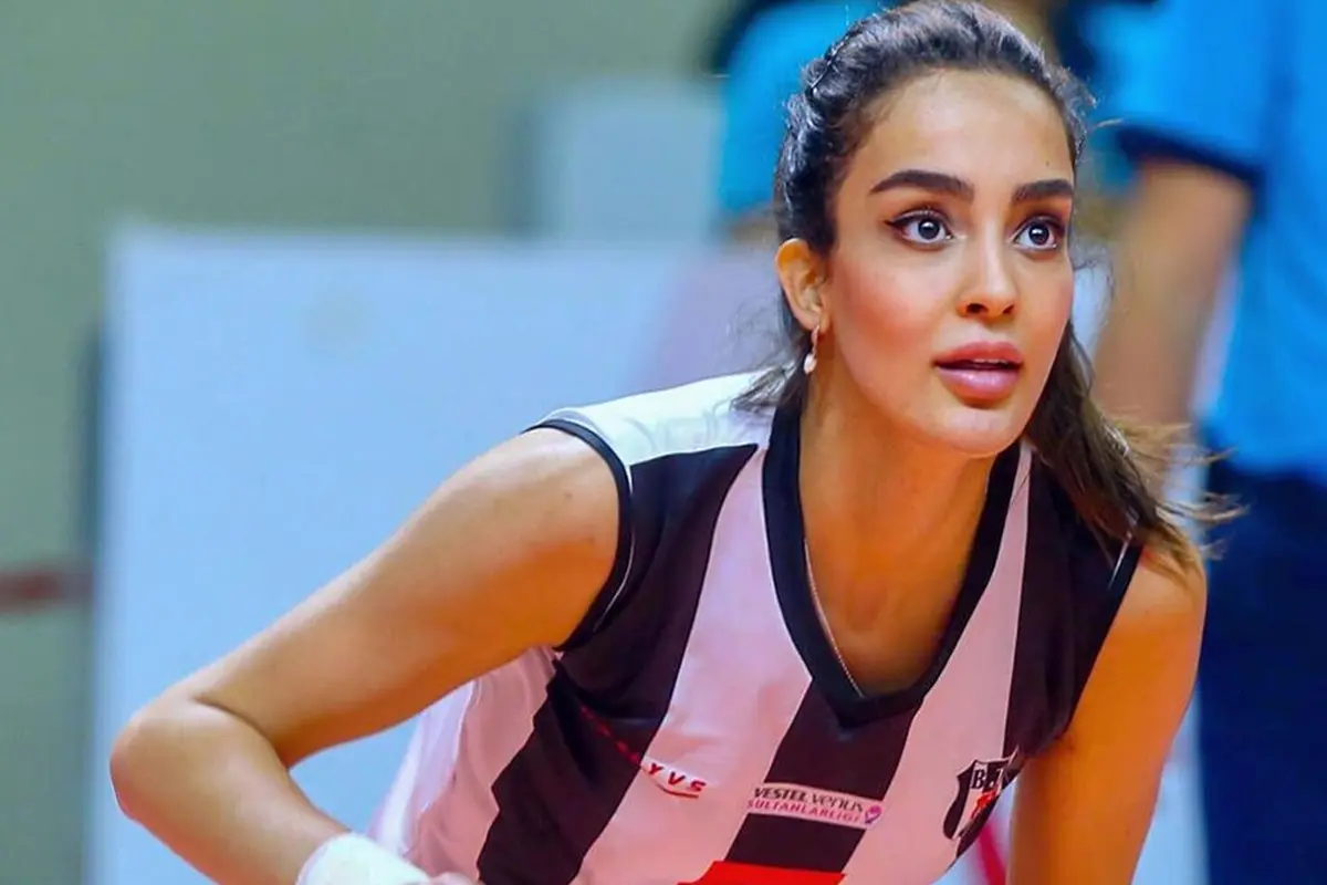 Yagmur Mislina Kilic - Voli