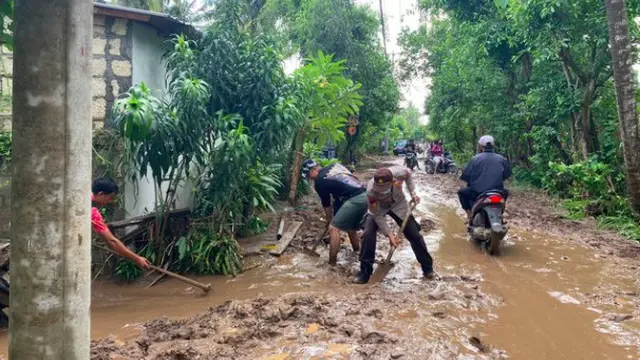 nusa Penida diterjang banjir