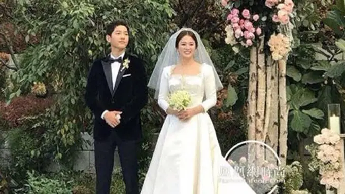 [Bintang] Pernikahan Song Joong Ki dan Song Hye Kyo