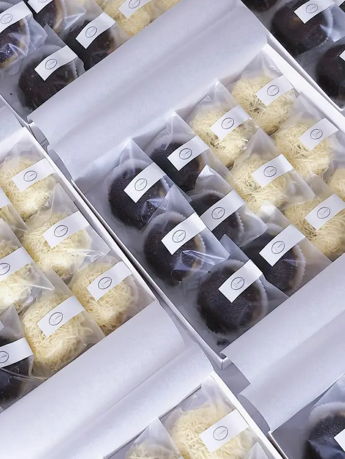 Donut premium 2nd Wisk/dok. Donny Karyadi