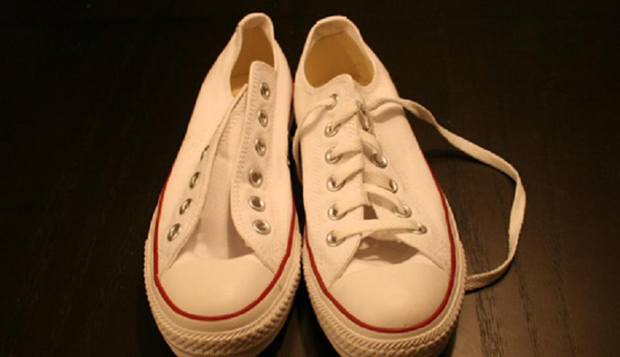 9 Ide Seru Sulap Sepatu  Converse  Lama Jadi Baru Fashion 