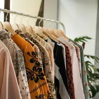 ilustrasi baju/ Aviv Rachmadian/unsplash