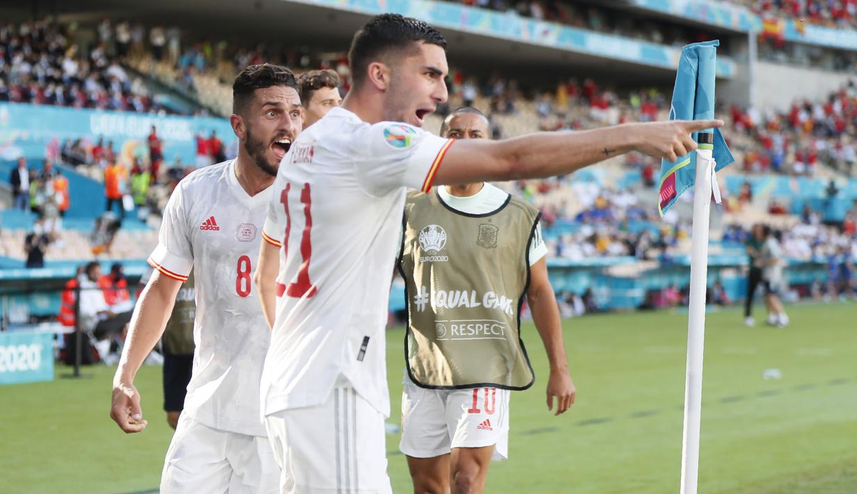 Spanyol kembali mencetak gol keempat pada menit ke-67 melalui gelandang Ferran Torres yang belum semenit berada di lapangan usai menggatikan Alvaro Morata. (Foto: AP/Pool/Jose Manuel Vidal)