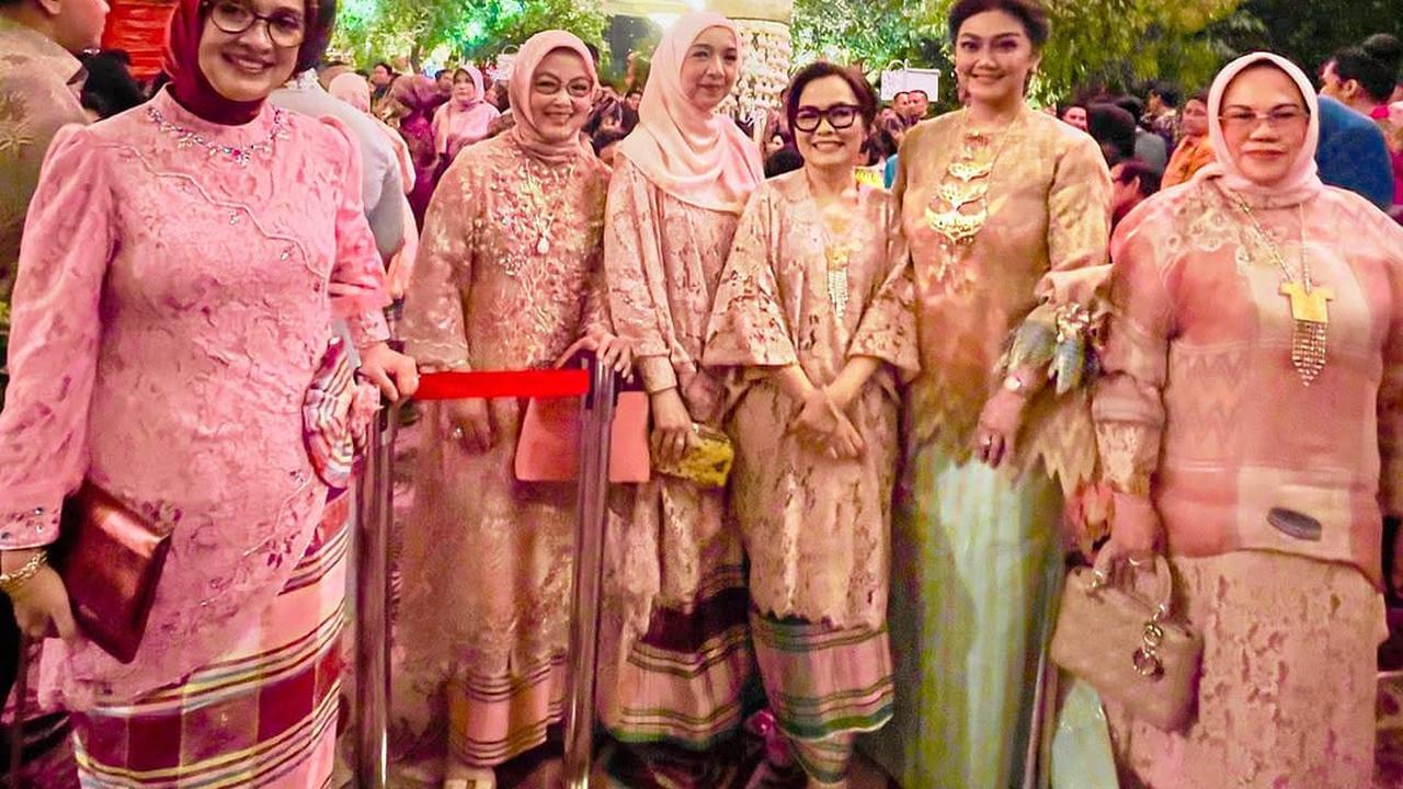 Potret Bella Saphira Hadir di Resepsi Pernikahan Rasyid Rajasa dan Tamara Kalla, Tampak Awet Muda