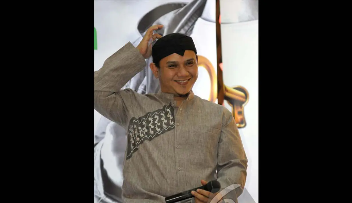 Fadly mengaku sengaja tak banyak mengambil pekerjaan di bulan Ramadan tahun ini, Jakarta, Kamis (17/7/2014) (Liputan6.com/Panji Diksana)
