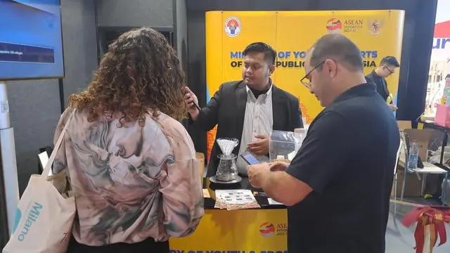 Indonesia melalui Deputi Bidang Pemberdayaan Pemuda, Kementerian Pemuda dan Olahraga Republik Indonesia Kembali mengirimkan delegasi pemuda kreatif dan mandiri untuk berpartisipasi pada event dan expo internasional, pameran produk makanan terbesar di Erop