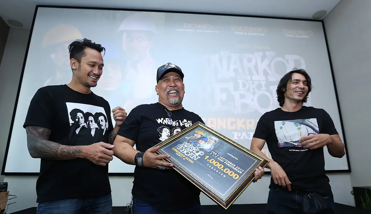 Film Warkop DKI Reborn: Jangkrik Boss Part 2 yang baru saja dirilis sejak 31 Agustus silam, telah mendekati angka 2 juta penonton. Perolehan yang luar biasa film karya anak bangsa disambut baik penimat film. (Bambang E. Ros/Bintang.com)