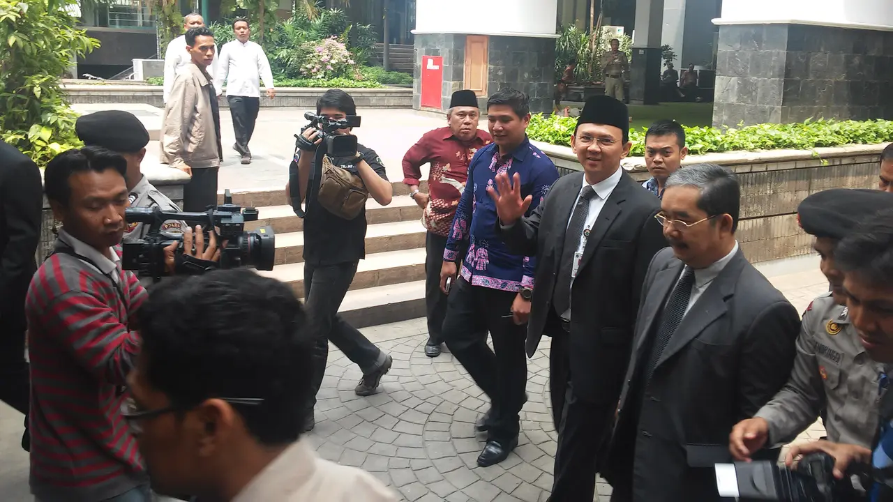 Teriakan Dukungan DPRD DKI untuk Gubernur Ahok