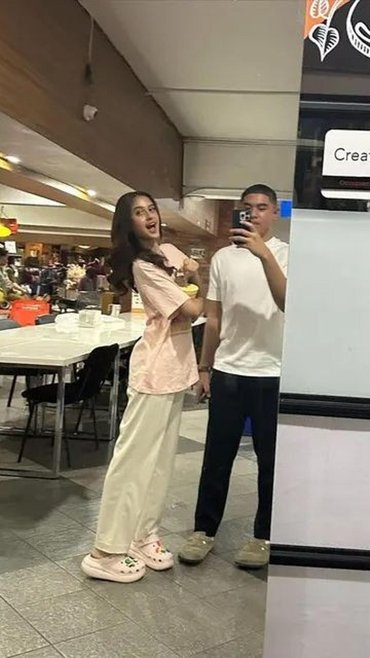 Meski Asila Maisa sudah mulai merajut kisah cinta, Ramzi dan Avi Basalamah sebagai orangtua belum memberikan komentar resmi terkait hubungan anak semata wayangnya.&nbsp;<br>