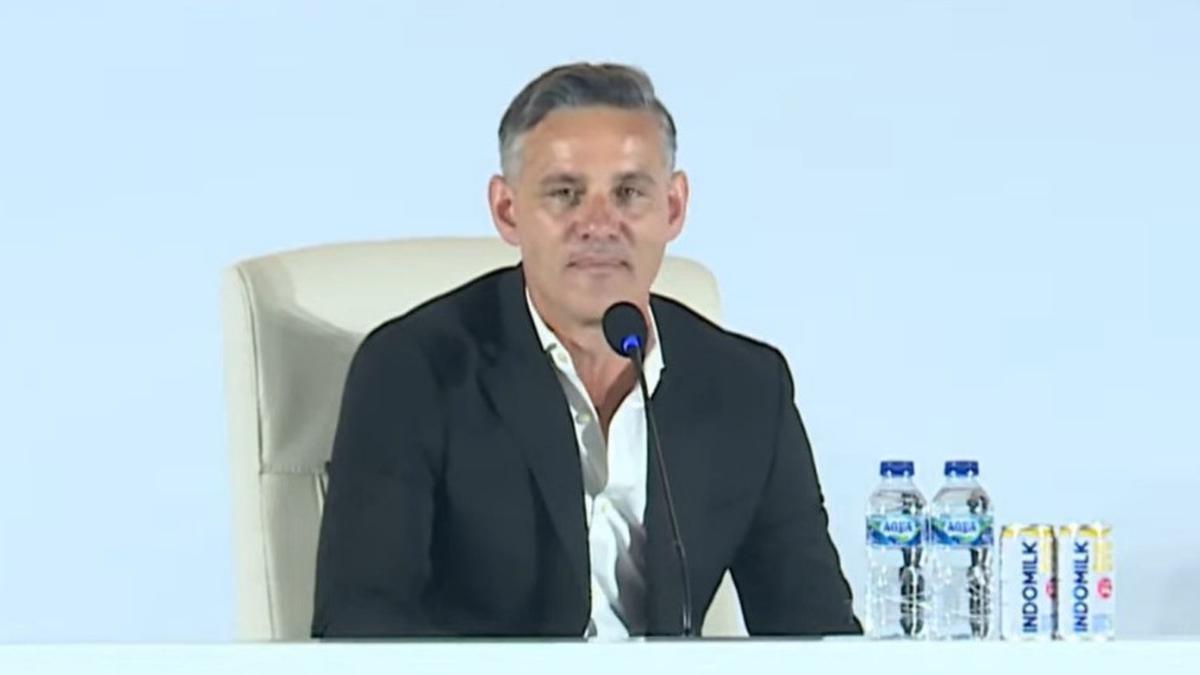 Kata-kata John Herdman saat Diperkenalkan sebagai Pelatih Baru Timnas Indonesia: Jangan Kaget dengan Postur Saya