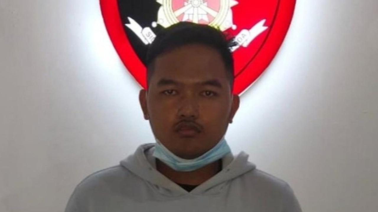Gilang Bungkus Fetish Pocong Muncul Lagi, Rayu Korbannya Lewat WhatsApp Viral