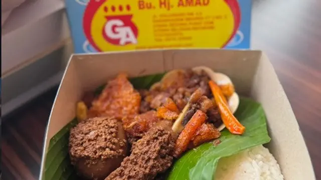 Gudeg Bu Hj. Amad Mbarek