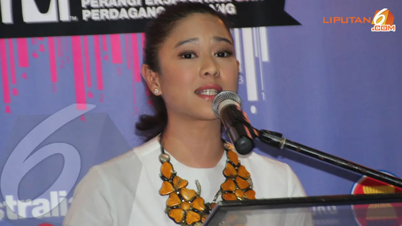 dian-sastro-130723c.jpg