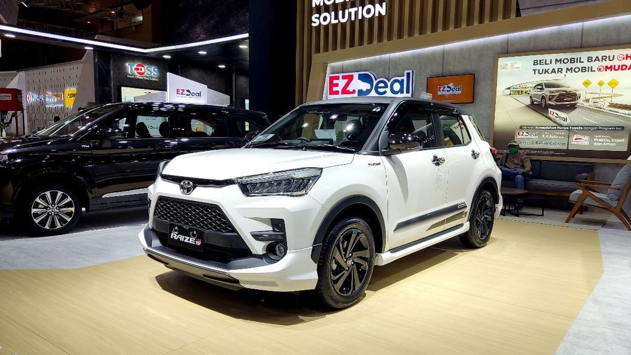 Mobil Toyota Raize