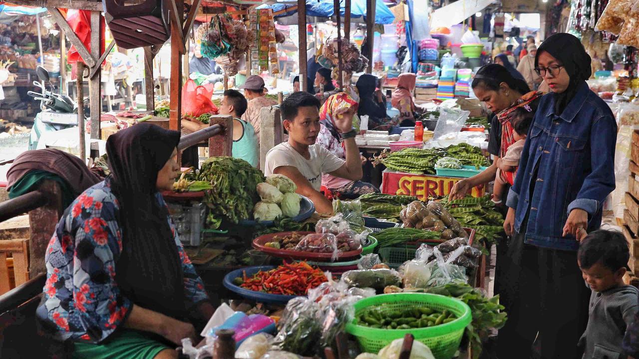 FOTO: Inflasi Jakarta Terendah di Pulau Jawa pada Juni 2025, Makanan dan Transportasi Jadi Penyumbang Utama
