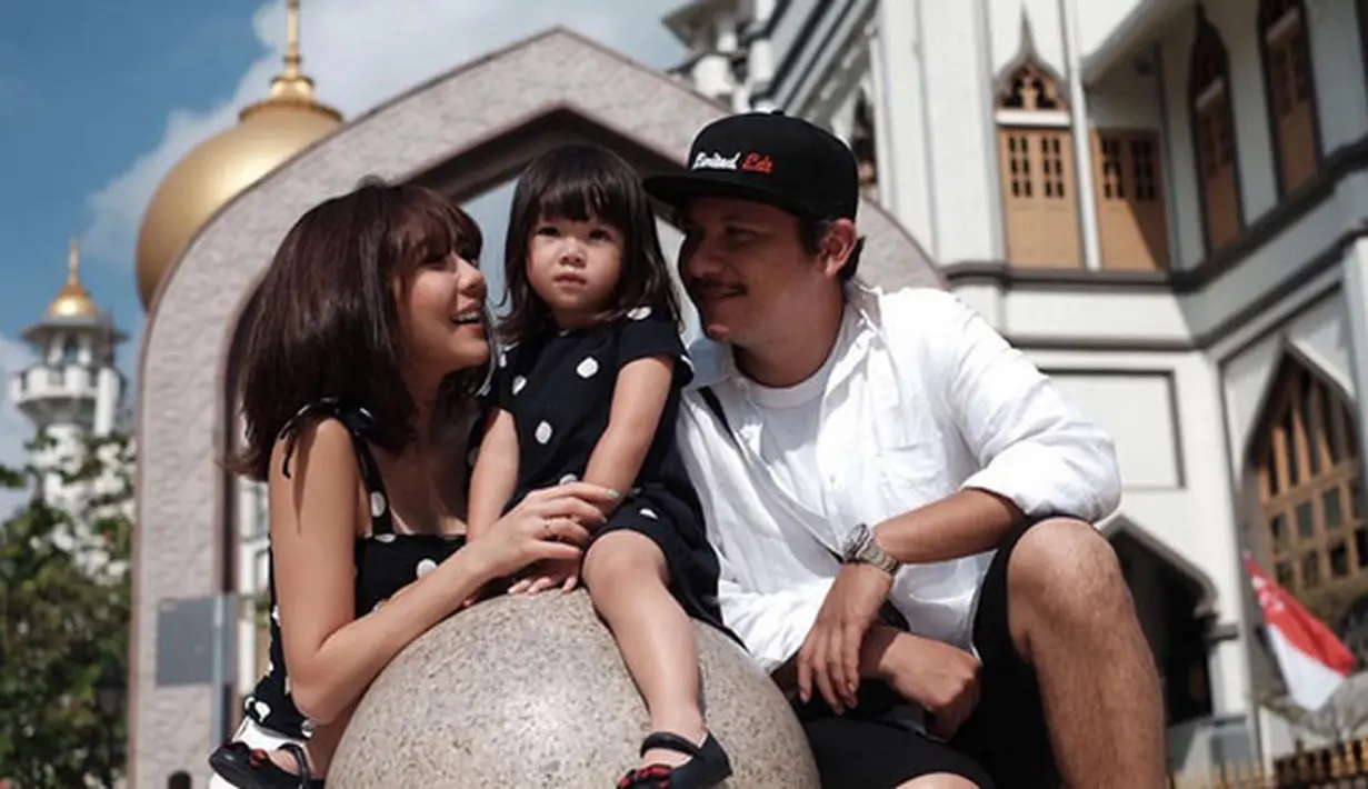 Belakangan, Gempi terlihat senang sekali menyanyikan lagu-lagu dewasa yang sedang viral. Hal ini pun ternyata tak menjadi kekhawatiran bagi Gisell sebagai ibu, yang penting baginya adalah sang anak senang. (Instagram/gadiiing)