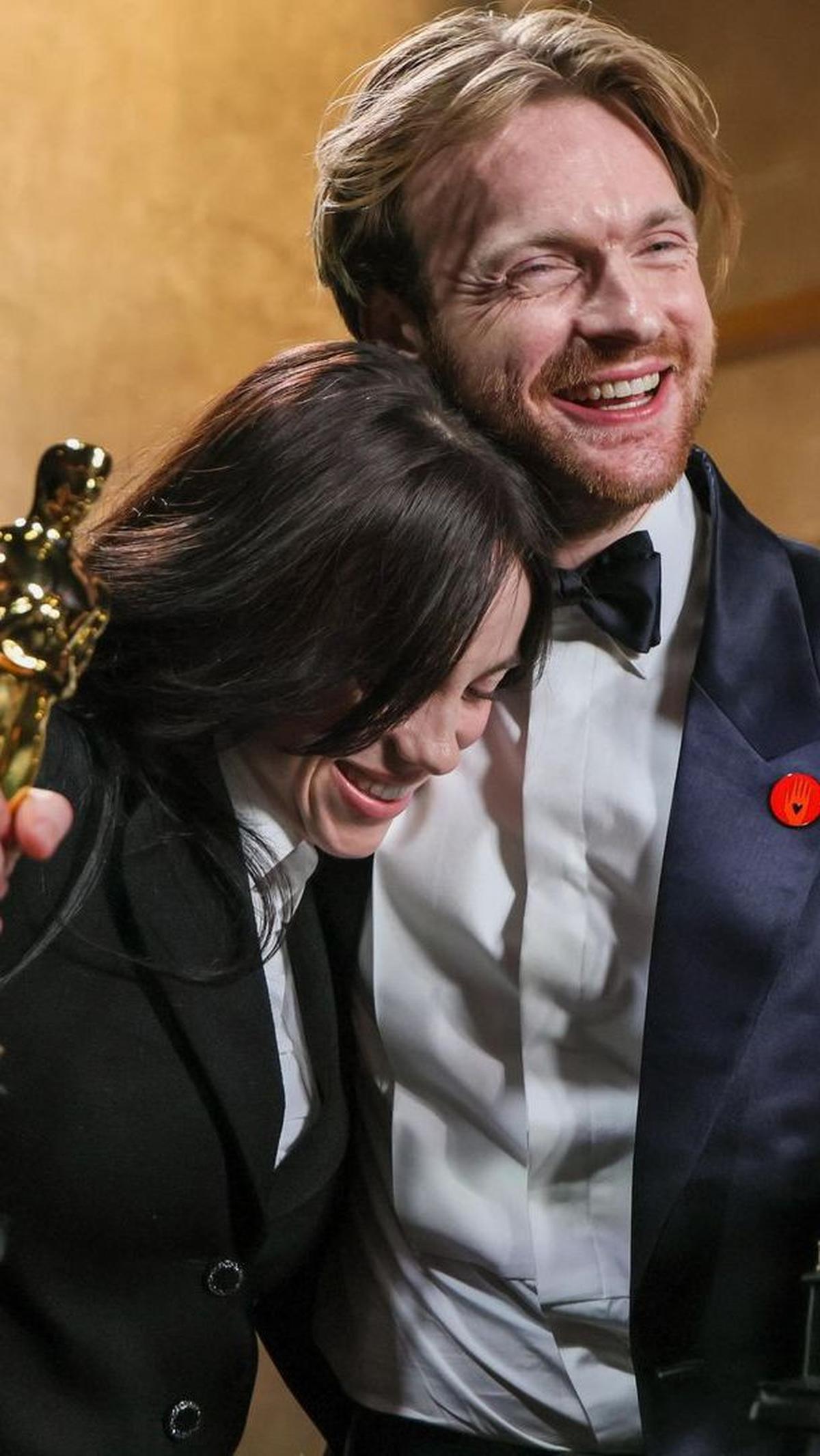 Mendapatkan Empat Penghargaan Grammy Utama di Usia Muda <br>