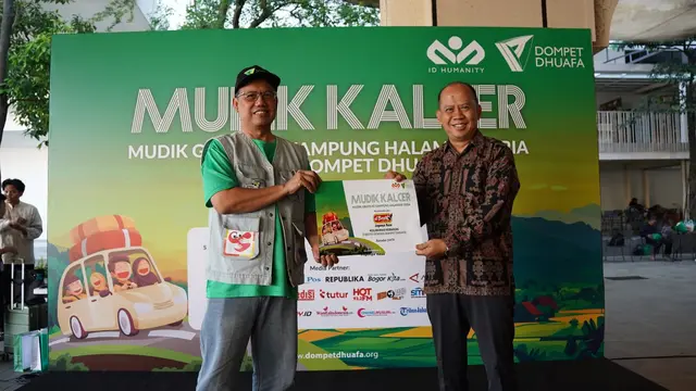 Pengurus Yayasan Dompet Dhuafa Ahmad Juwaini dan Head of Sales D'Besto Muhammad Irfan. (Dok Dompet Dhuafa)