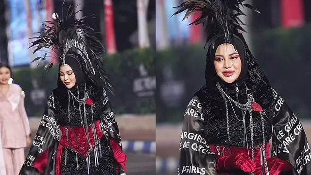 Penampilan Aurel Hermansyah saat tampil di Jember Fashion Carnival 2024