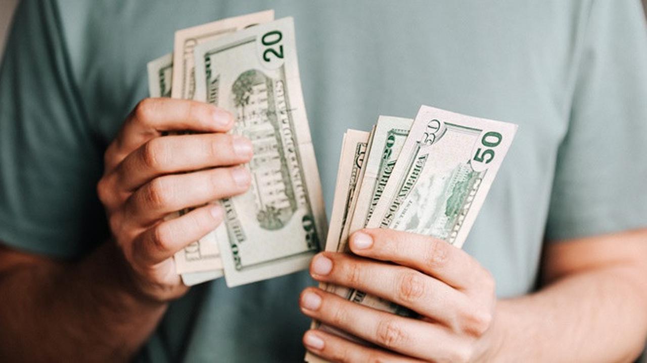 Penuh Keberuntungan, 4 Zodiak Ini Diprediksi Banyak Uang di Februari 2021