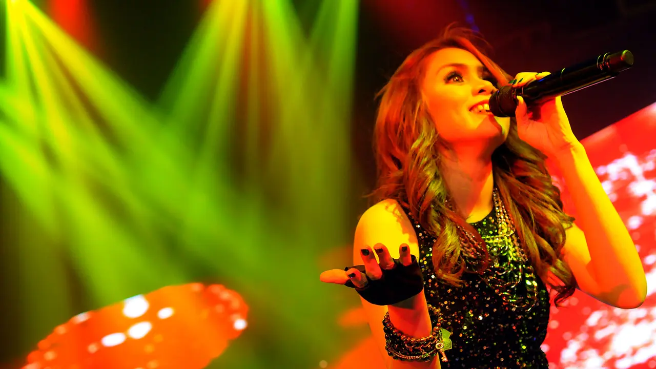 Tampil dengan Sound & Lighting Terbaik‎, Geisha `Memanas`